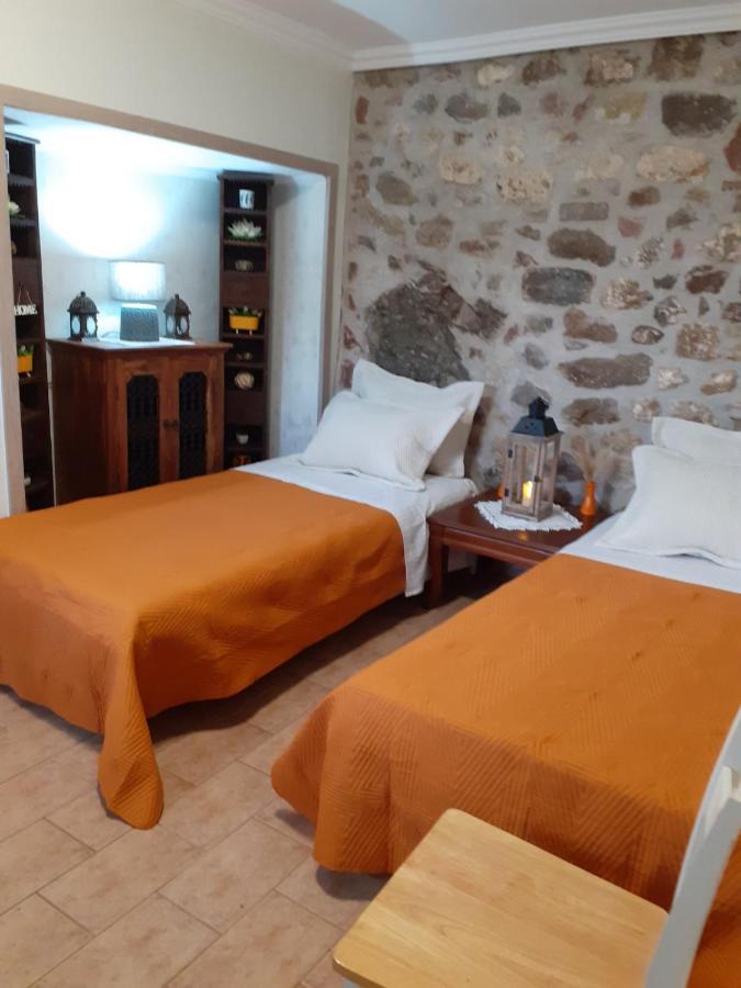 Ferienwohnung Stone Clock'S House Nafpaktos Exterior foto