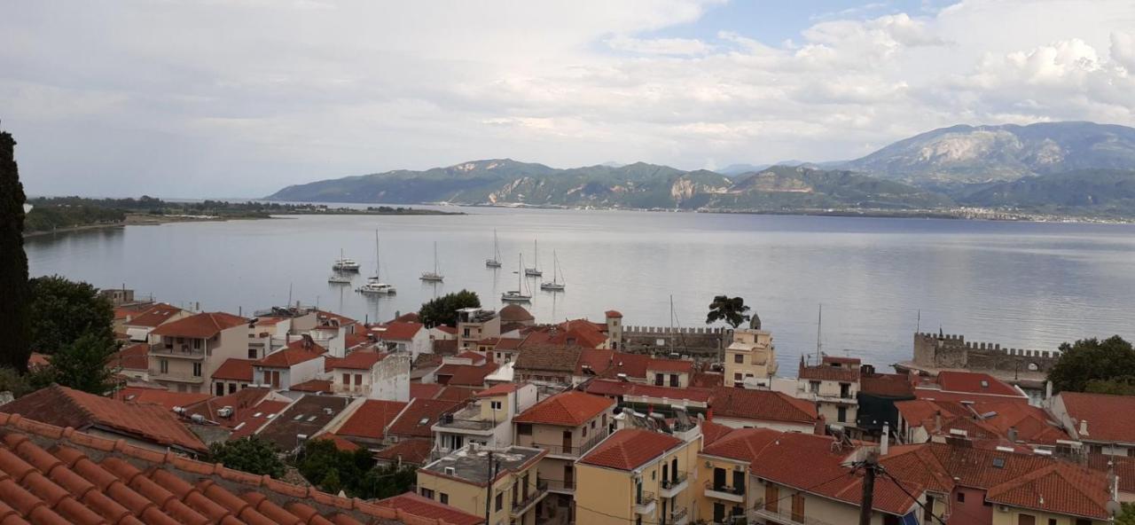 Ferienwohnung Stone Clock'S House Nafpaktos Exterior foto
