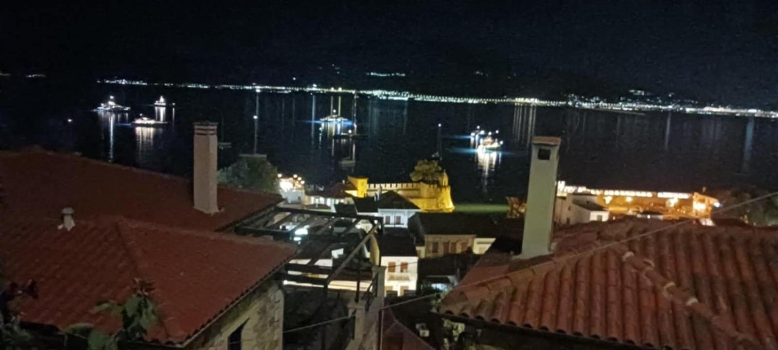Ferienwohnung Stone Clock'S House Nafpaktos Exterior foto